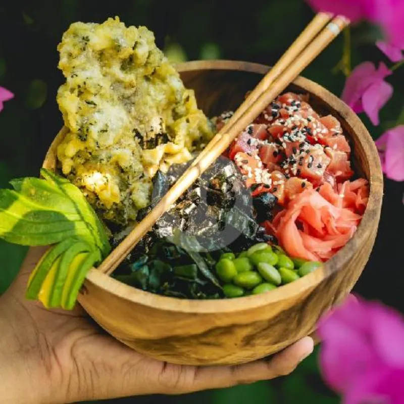 Mowies Famous Tuna Poke